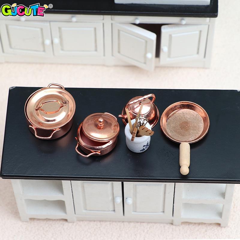 1Set 1:12 Dollhouse Miniature  - Kitchen Gadgets And Toys recensione e prezzo