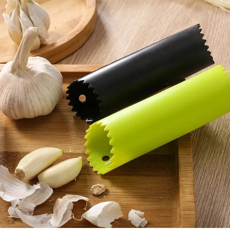 Tubo Sbuccia Aglio in Silicone - Kitchen Gadgets Youtube recensione e prezzo